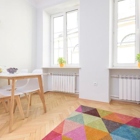 Bright And Modern Apartment In The Heart Of The Old And New Town Varsóvia Exterior foto