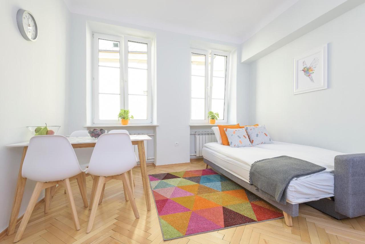 Bright And Modern Apartment In The Heart Of The Old And New Town Varsóvia Exterior foto