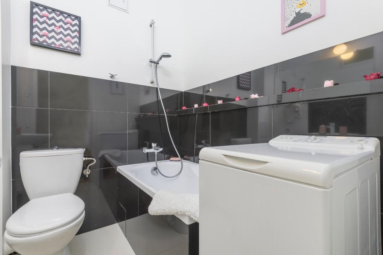 Bright And Modern Apartment In The Heart Of The Old And New Town Varsóvia Exterior foto
